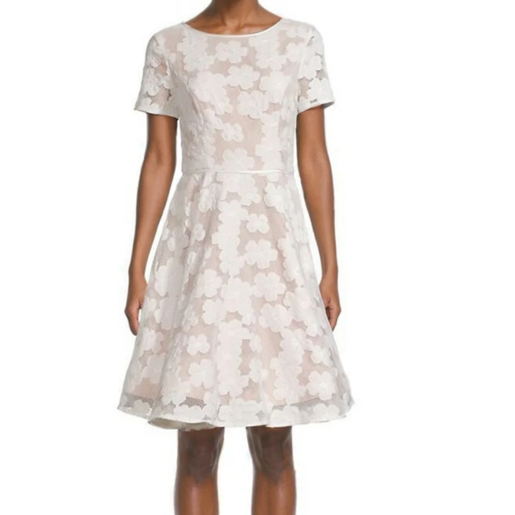 Shani Floral Fit & Flare Cocktail Dress In White/Nude. Size 4